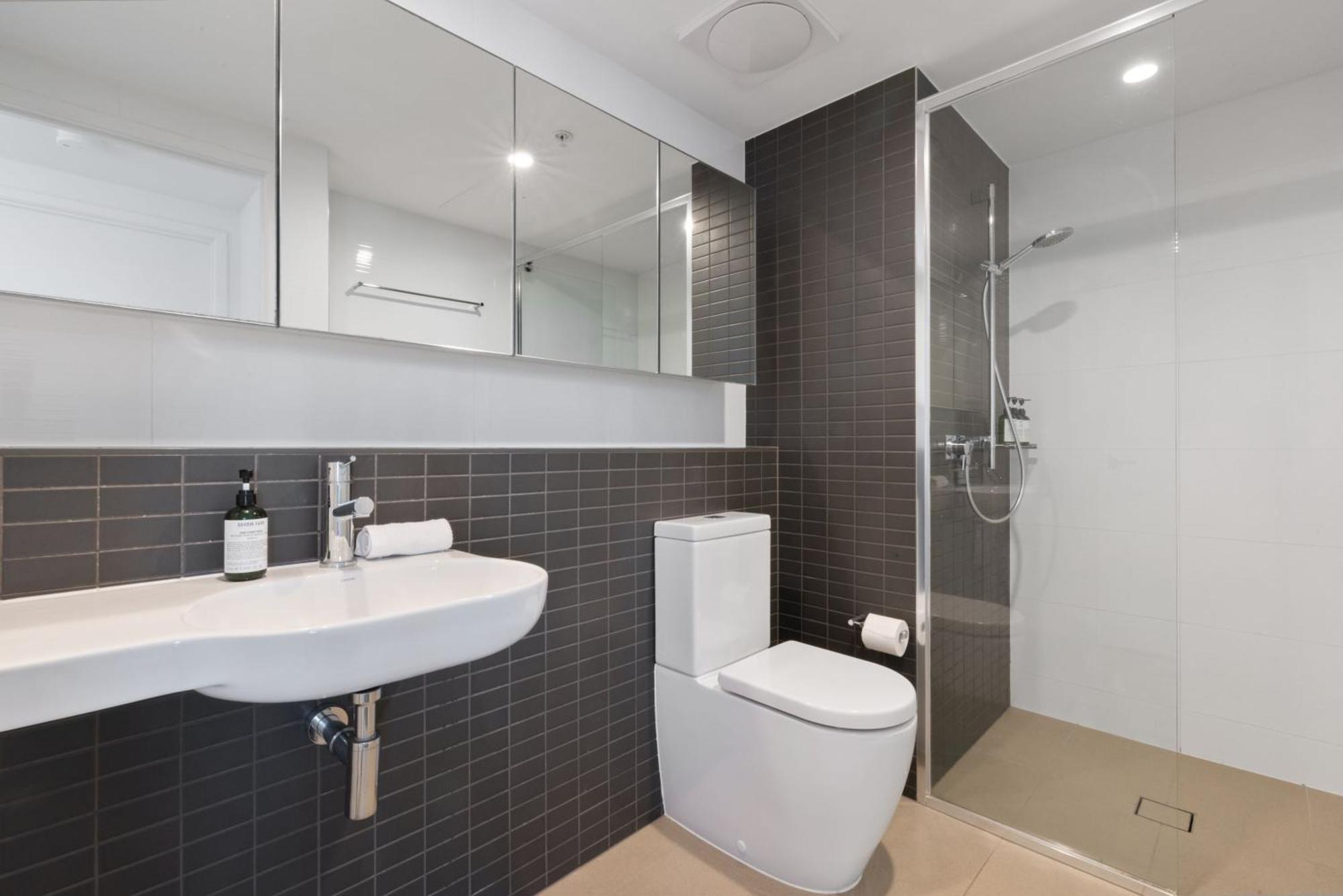 Hearty Milton Apartments Брисбен Экстерьер фото